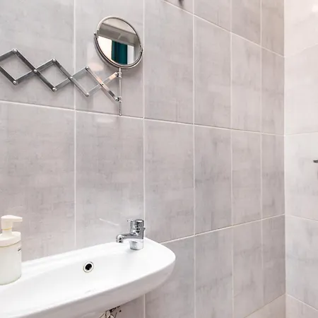 Apartment Chmielna 73c A-c By Homeprime Warschau