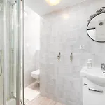 Chmielna 73c A-c By Homeprime Apartament Warszawa