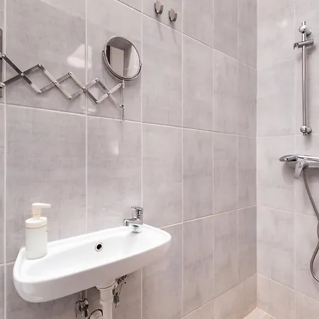 Appartement Chmielna 73c A-c By Homeprime