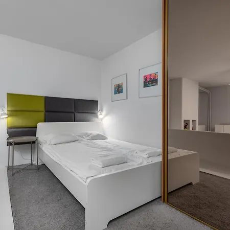 Apartment Chmielna 73c A-c By Homeprime *